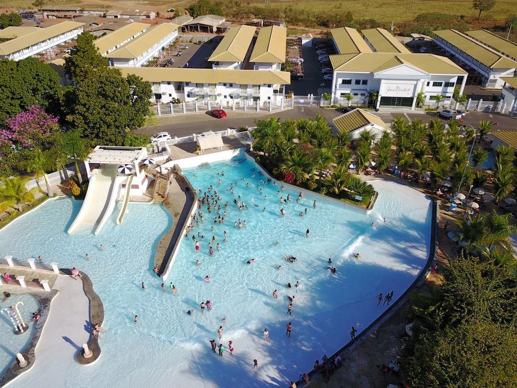 L'acqua Diroma - Suítes confortáveis - Resort com Piscinas 24 horas - Piscina de ondas Caldas Novas Exterior foto